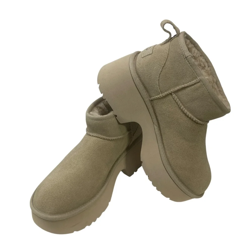 NWOB UGG‎ Women's Platform Boots 10 Tan Suede Shearling Ankle Rockabilly Grunge
